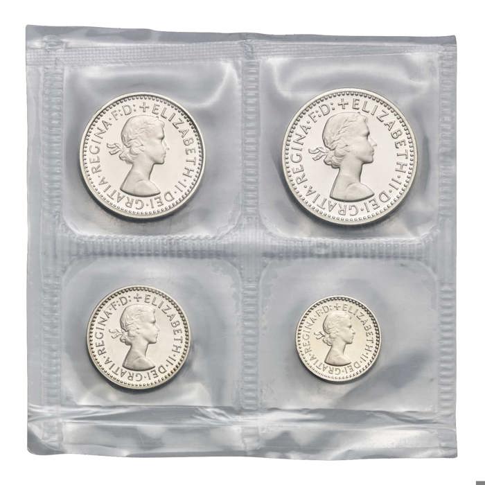 2001 Elizabeth II Maundy Set