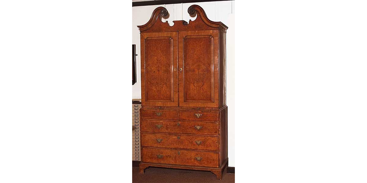 Sir Isaac Newton Cabinet